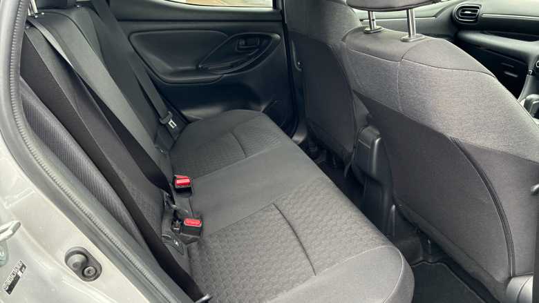 Toyota Yaris 1.5 Hybrid Design 5dr CVT Hybrid Hatchback